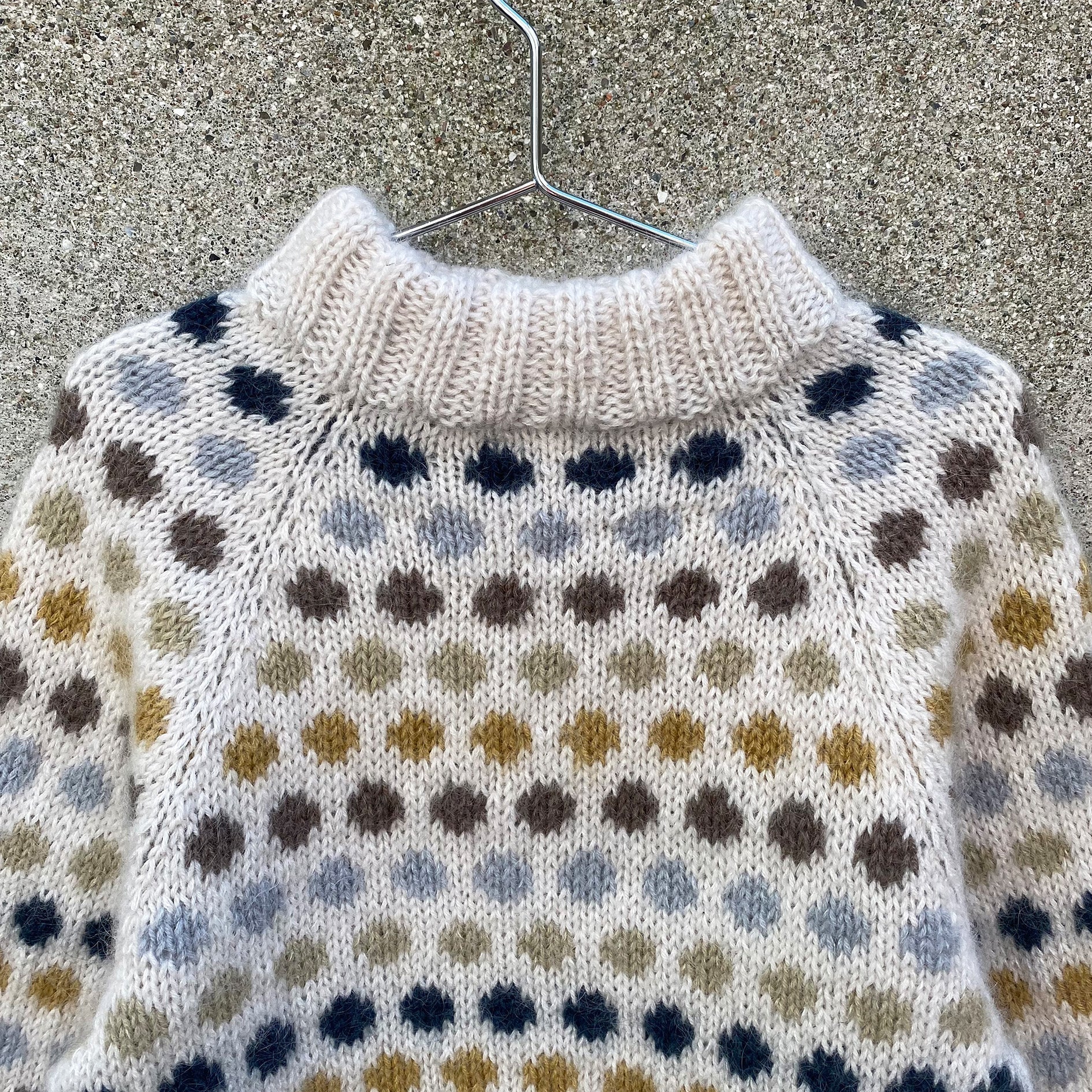 Dot sweater (Prik sweater) barn - norska