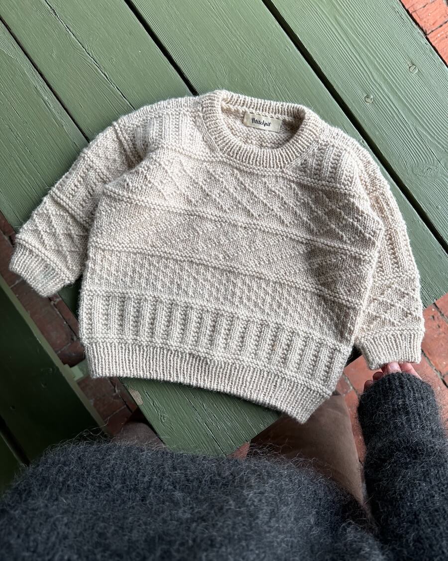Storm sweater junior - stök uppskrift